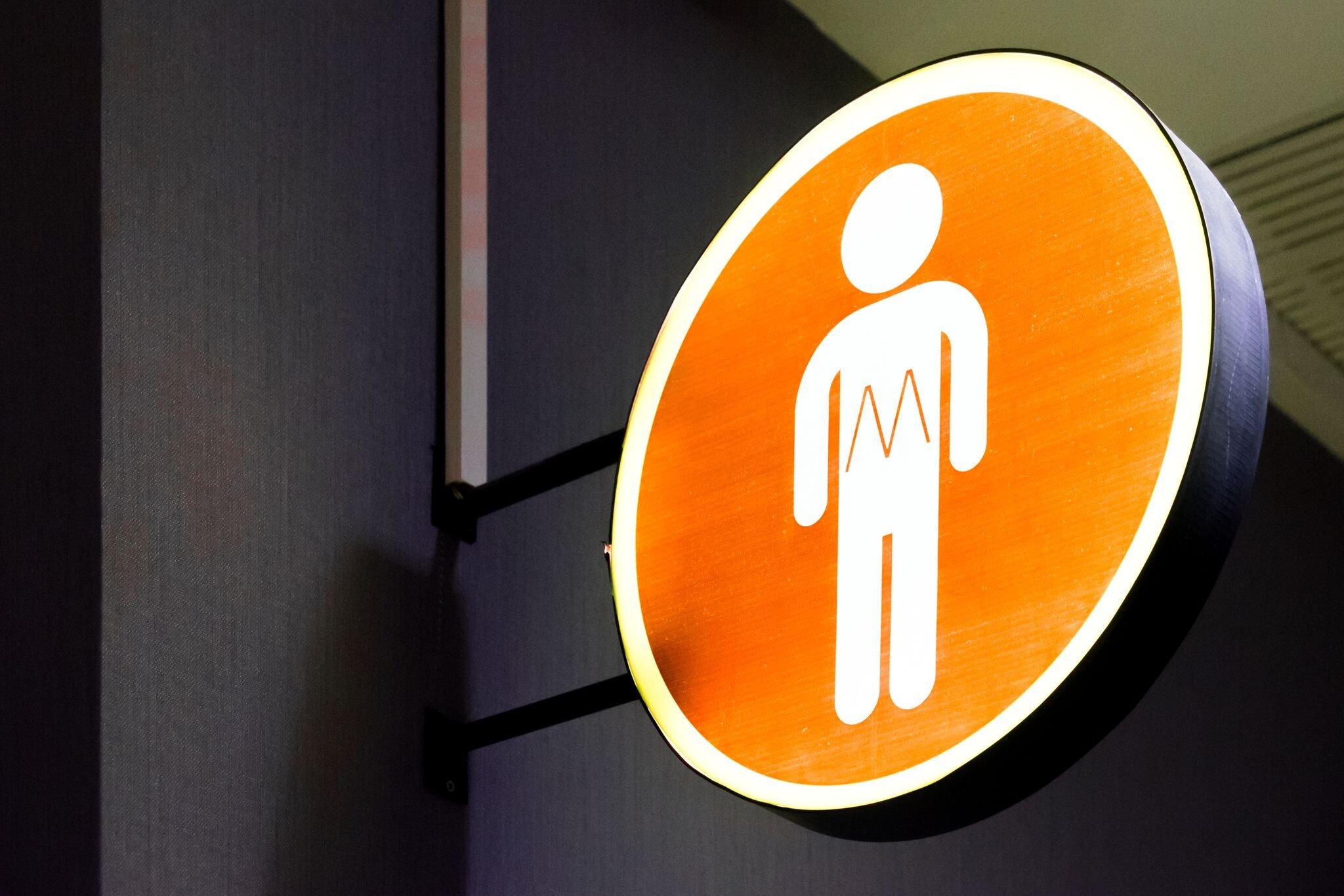 first signs Signs of Incontinence