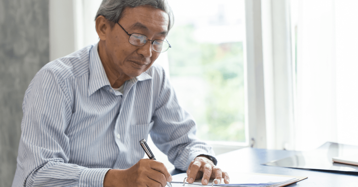 Lifestyle Changes to Adapt to Male Urinary Incontinence. Featured Men’s Liberty product line